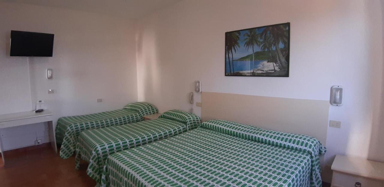 Hotel Oleandro Marciana  Buitenkant foto