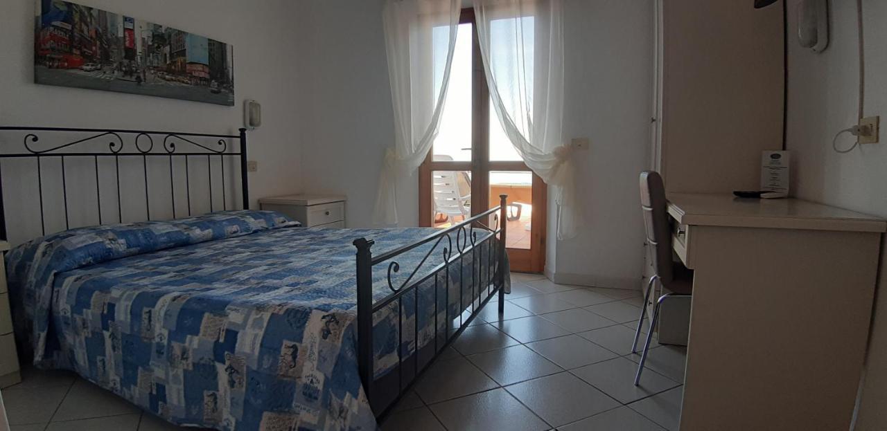Hotel Oleandro Marciana  Buitenkant foto