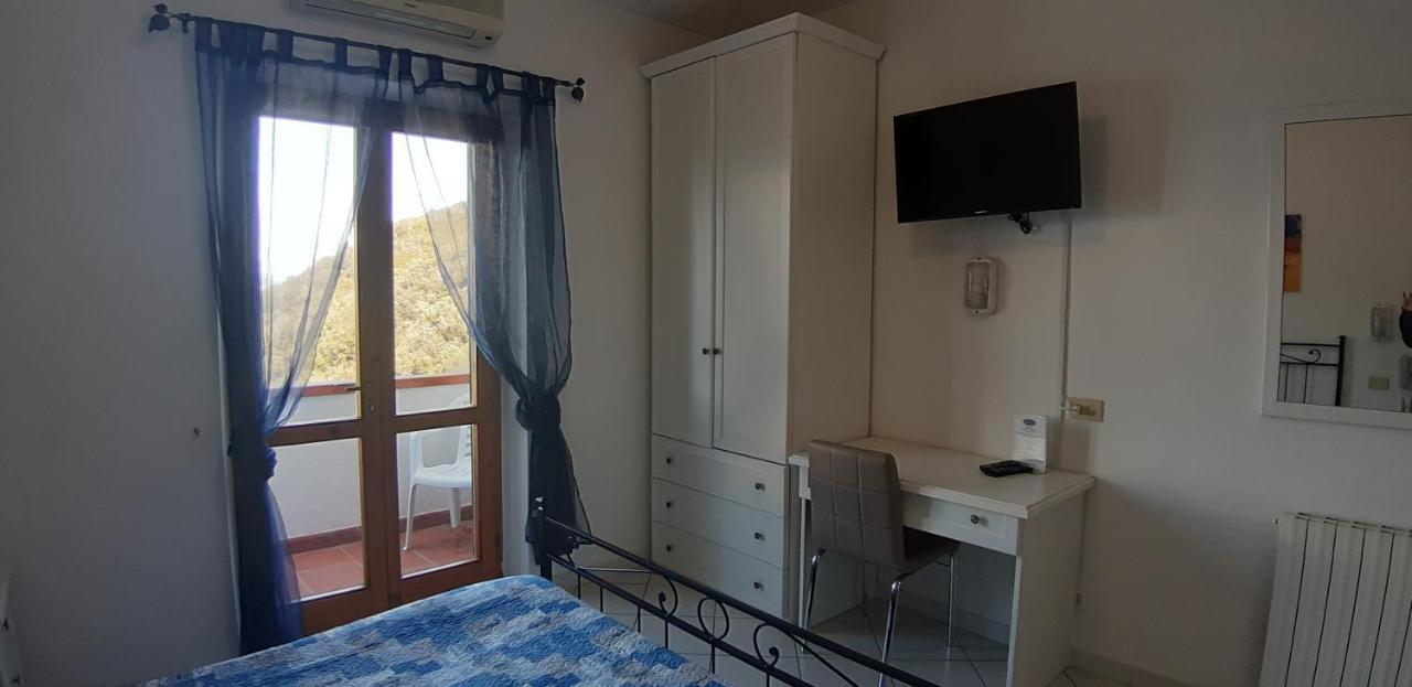 Hotel Oleandro Marciana  Buitenkant foto